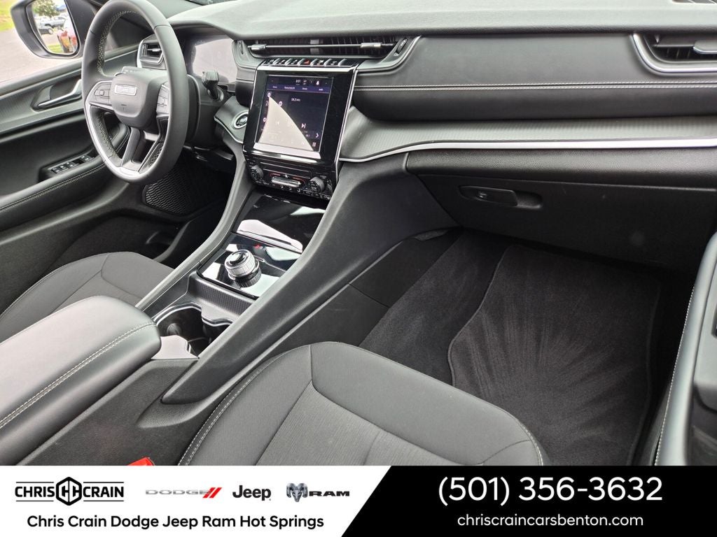 2025 Jeep Grand Cherokee Laredo X 4x2