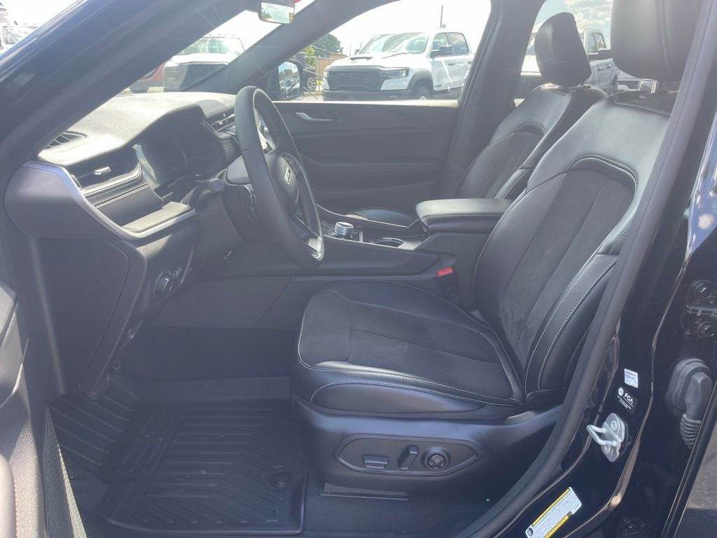 2025 Jeep Grand Cherokee Altitude X 4x4