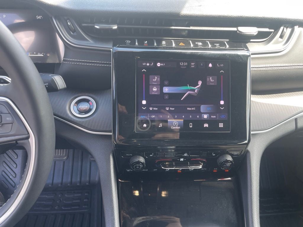2025 Jeep Grand Cherokee Altitude X 4x4