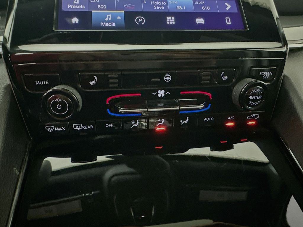 2023 Jeep Grand Cherokee L Altitude 4x4