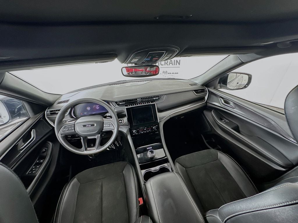 2023 Jeep Grand Cherokee L Altitude 4x4