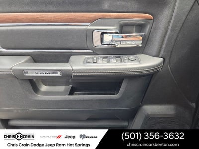 2018 RAM 1500 Laramie Crew Cab 4x4 5'7' Box