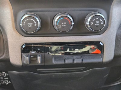 2024 RAM 1500 Tradesman Crew Cab 4x4 5'7' Box