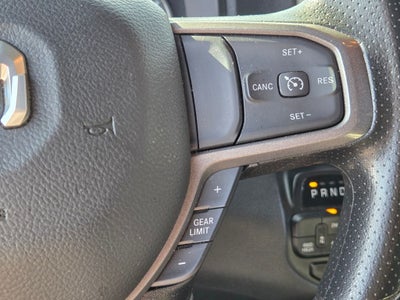 2024 RAM 1500 Tradesman Crew Cab 4x4 5'7' Box