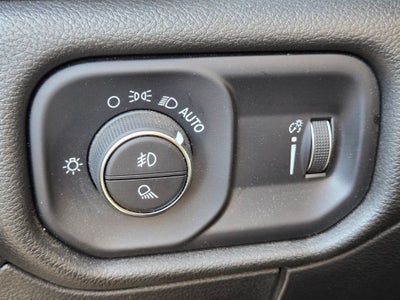 2024 RAM 1500 Tradesman Crew Cab 4x4 5'7' Box