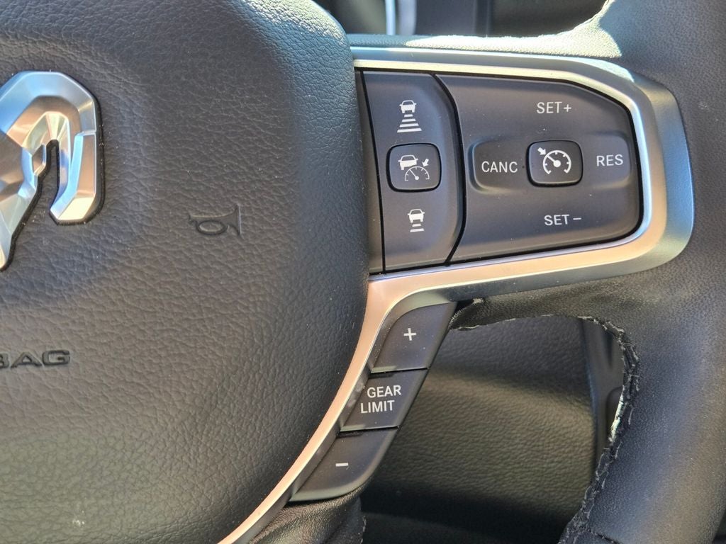 2026 RAM 1500 Big Horn Crew Cab 4x4 5'7' Box