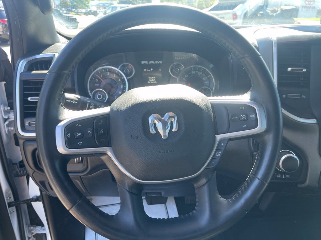 2024 RAM 1500 Big Horn Crew Cab 4x4 5'7' Box