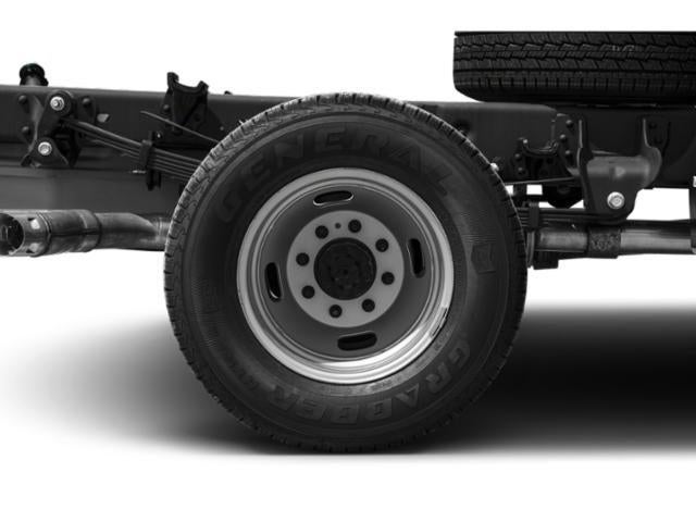2015 Ford F-350 Chassis LARIAT