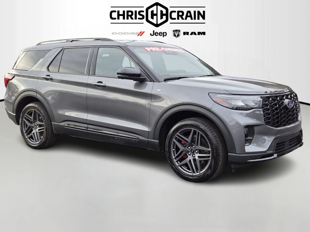 2025 Ford Explorer ST-Line