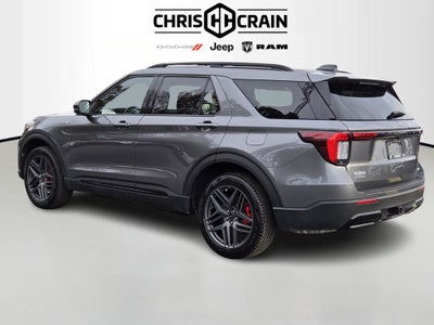 2025 Ford Explorer ST-Line
