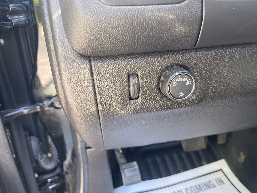 2022 Chevrolet Colorado 2WD Extended Cab Long Box LT