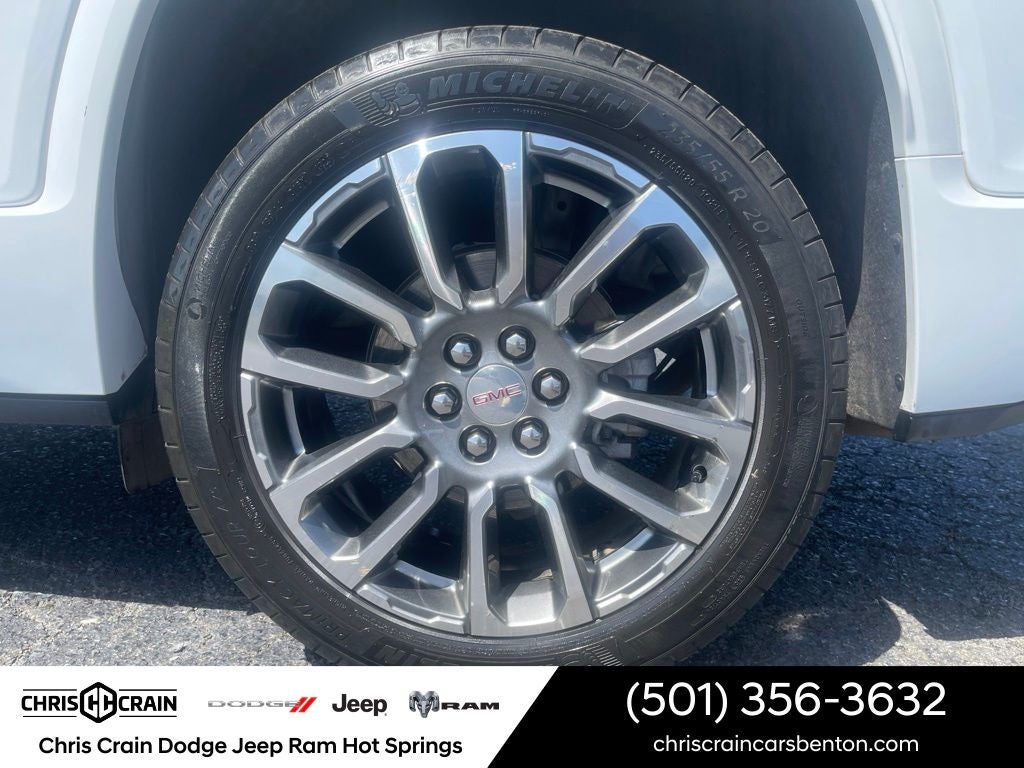 2023 GMC Acadia FWD Denali