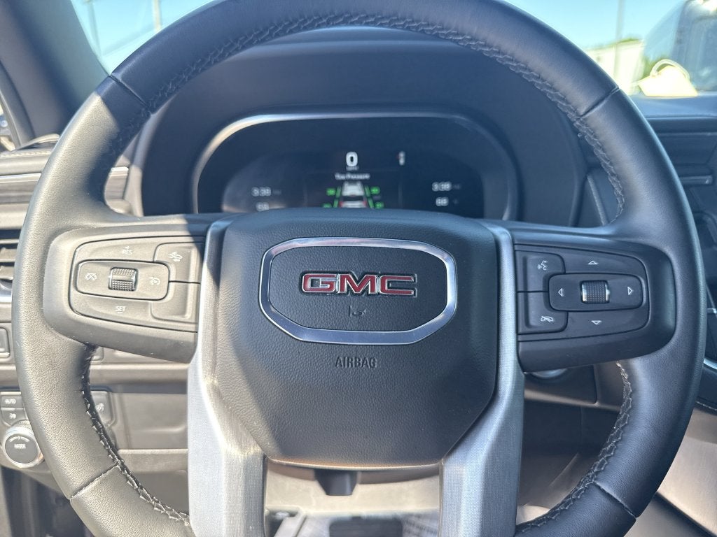 2024 GMC Yukon 4WD SLT
