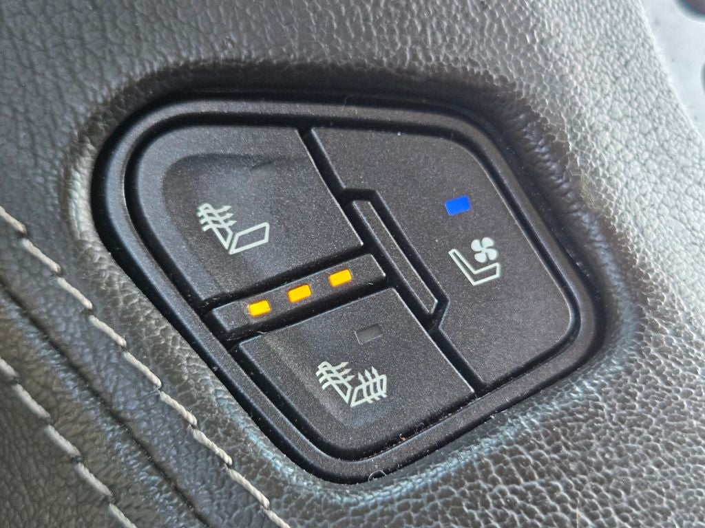 2020 GMC Yukon XL 4WD SLT