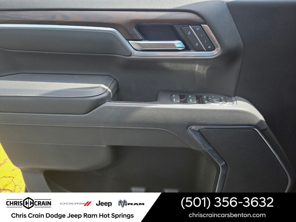 2025 GMC Sierra 1500 4WD Crew Cab Short Box SLT