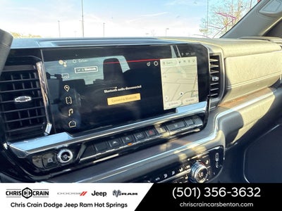 2025 GMC Sierra 1500 4WD Crew Cab Short Box SLT