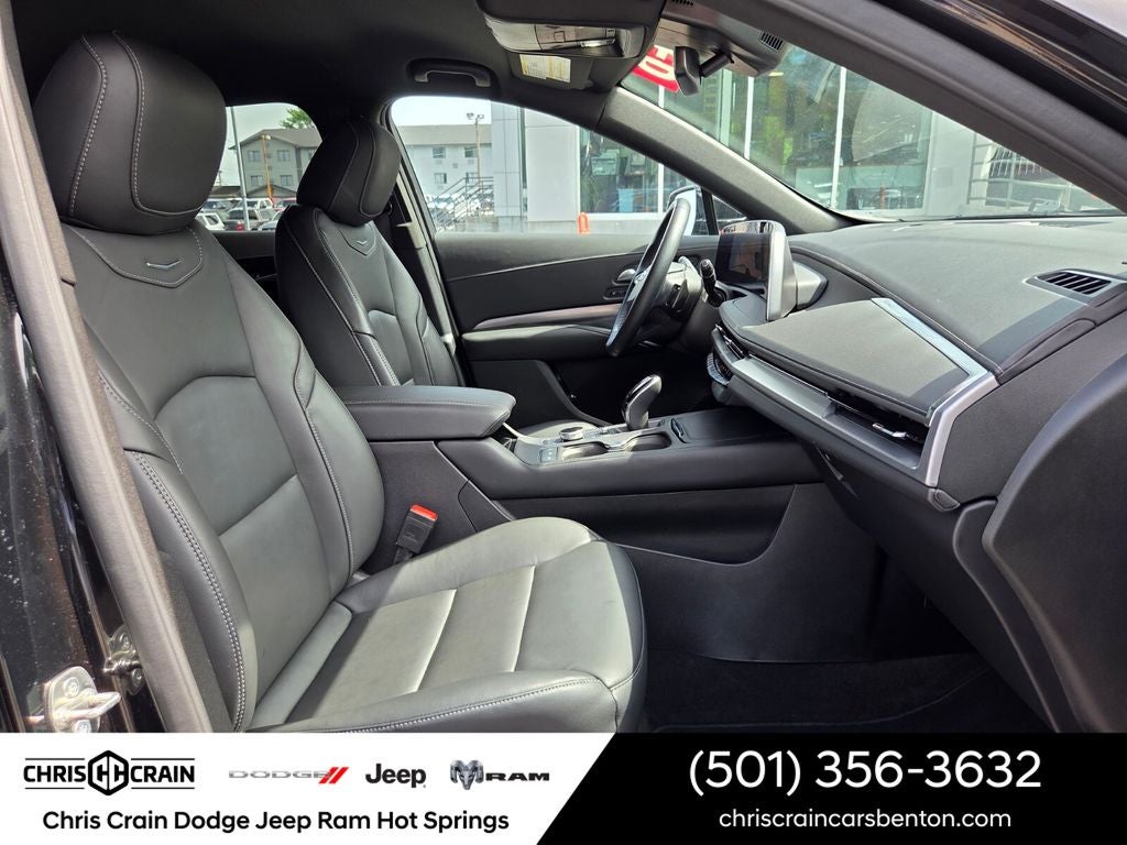 2025 Cadillac XT4 FWD Premium Luxury