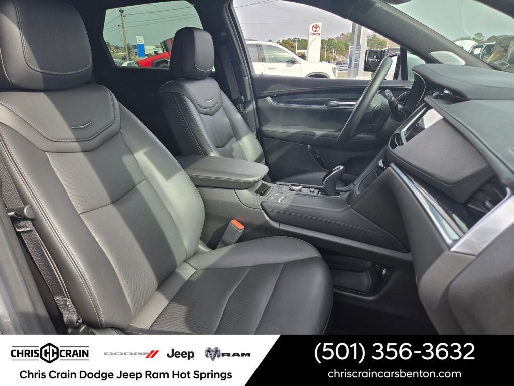 2025 Cadillac XT5 FWD Premium Luxury