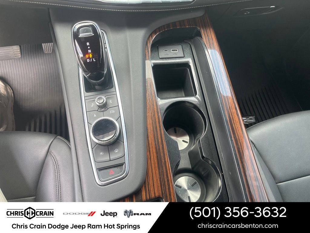 2022 Cadillac Escalade 4WD Luxury