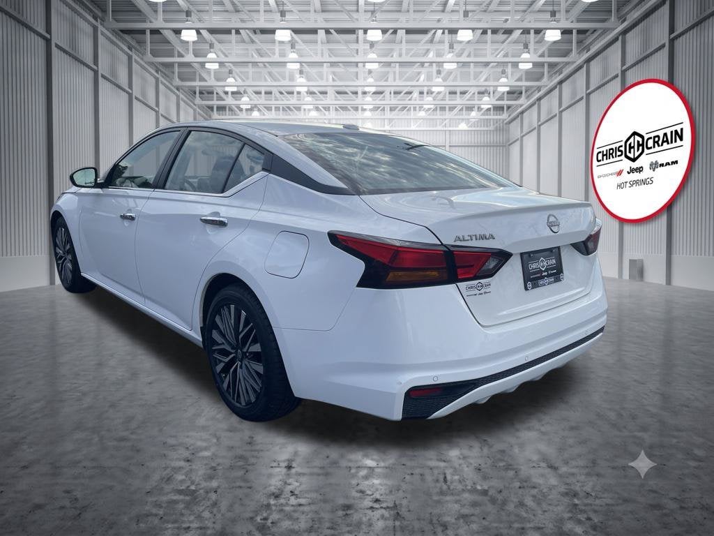 2025 Nissan Altima SV FWD