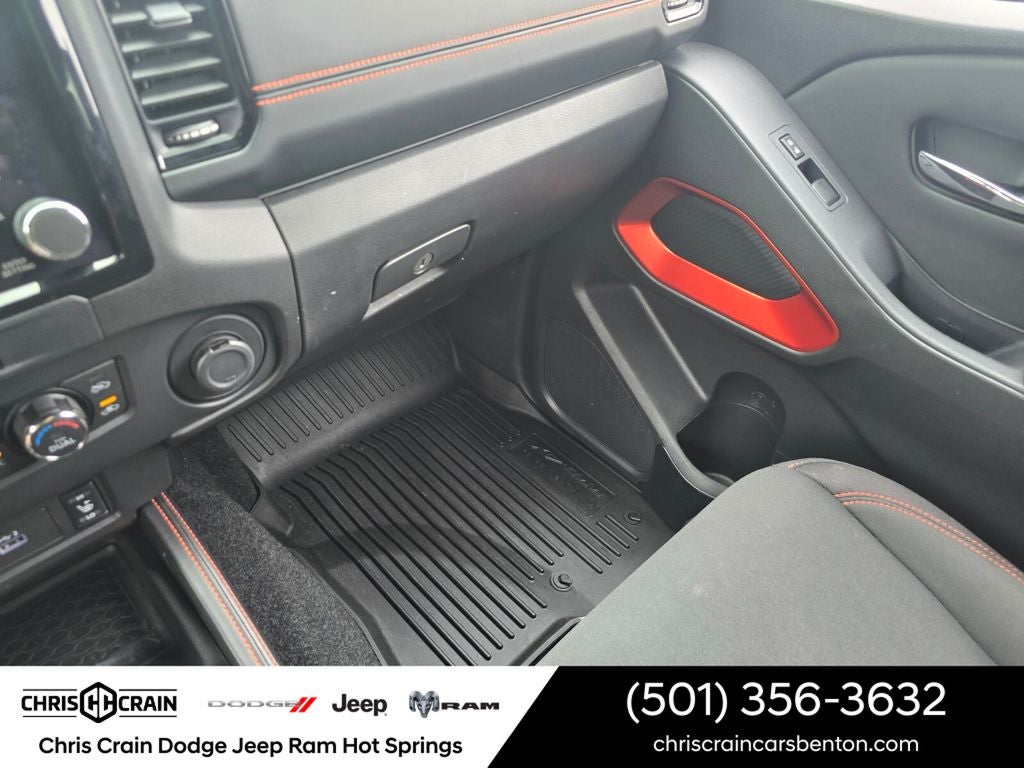 2023 Nissan Frontier Crew Cab PRO-4X 4x4