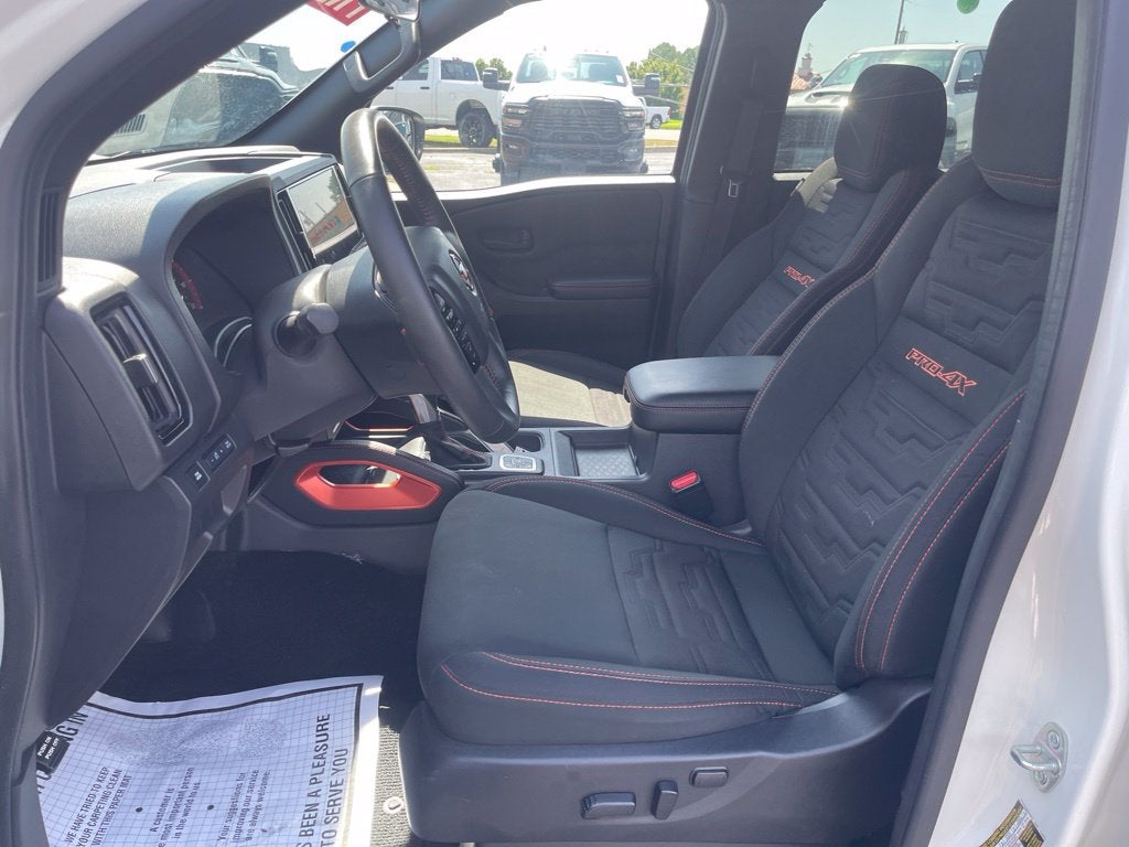 2026 Nissan Frontier Crew Cab PRO-4X 4x4