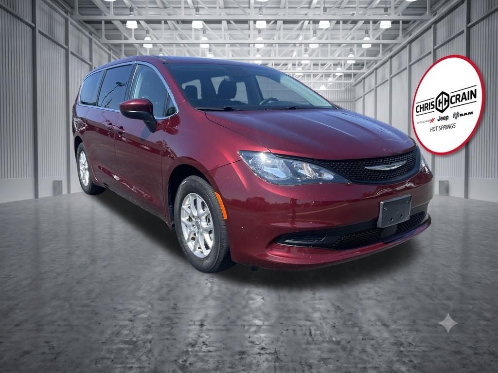 2023 Chrysler Voyager LX