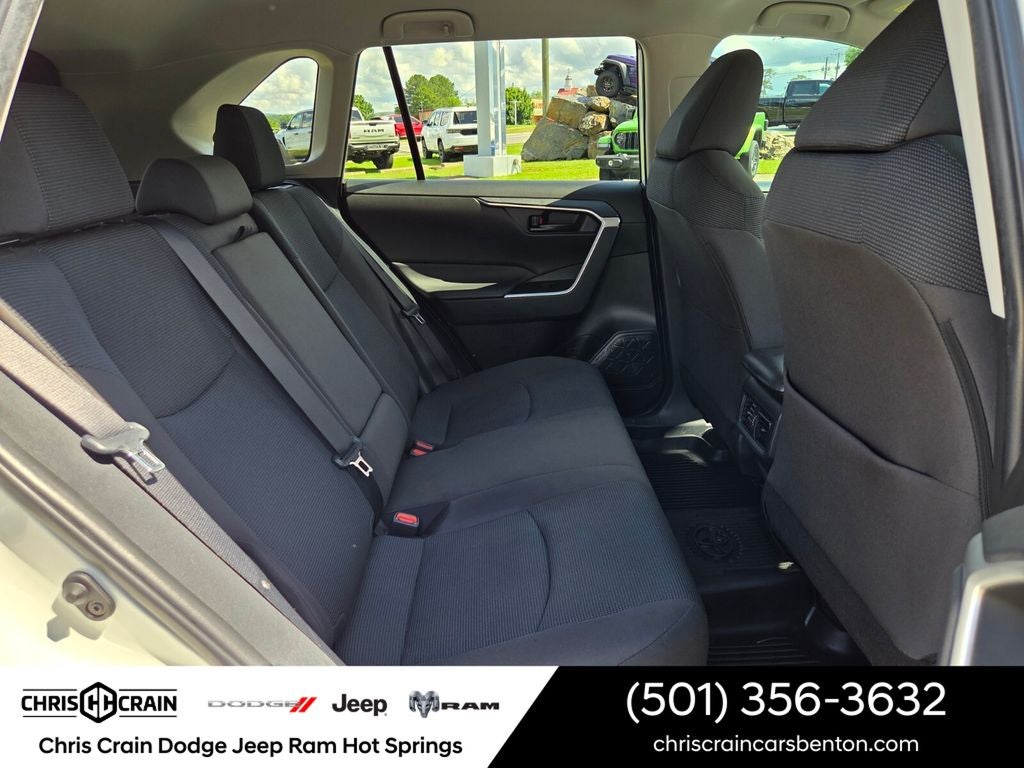2023 Toyota RAV4 LE