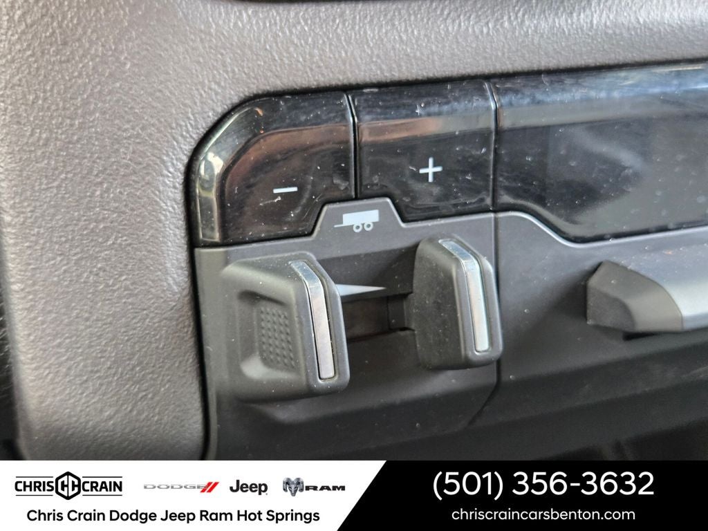 2023 RAM 2500 Big Horn Crew Cab 4x4 6'4' Box