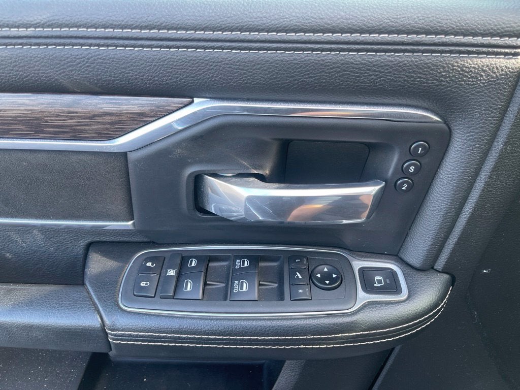 2021 RAM 2500 Laramie Crew Cab 4x4 6'4' Box