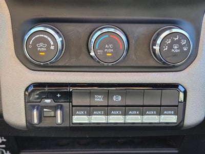 2024 RAM 5500 Chassis Tradesman/SLT