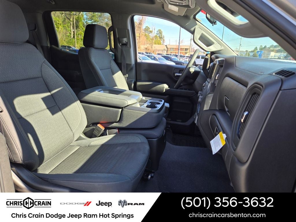 2024 Chevrolet Silverado 1500 4WD Crew Cab Short Bed Custom