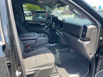 2023 GMC Sierra 1500 4WD Crew Cab Short Box SLE