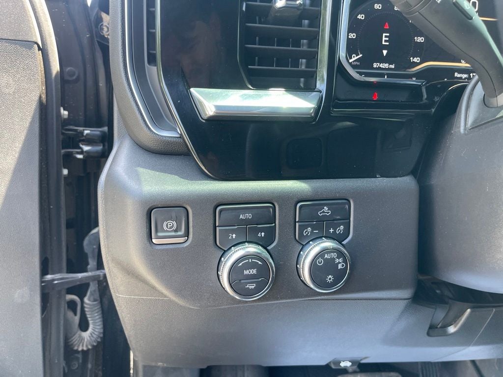 2023 GMC Sierra 1500 4WD Crew Cab Short Box SLE