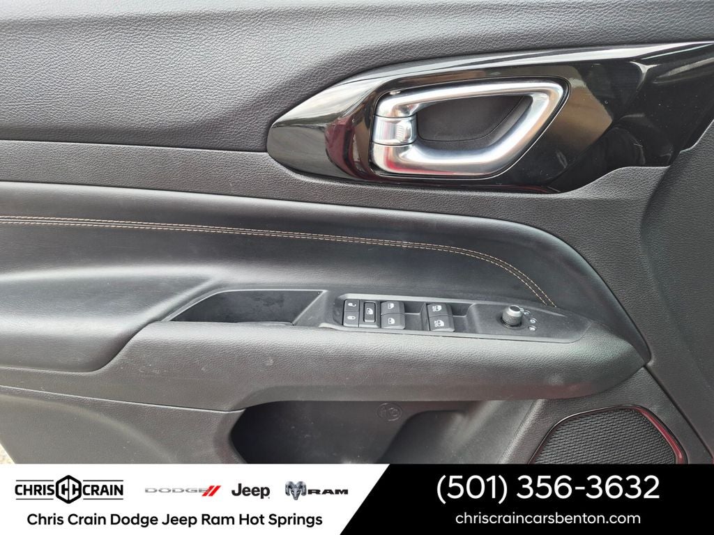 2023 GMC Sierra 1500 4WD Crew Cab Short Box SLT