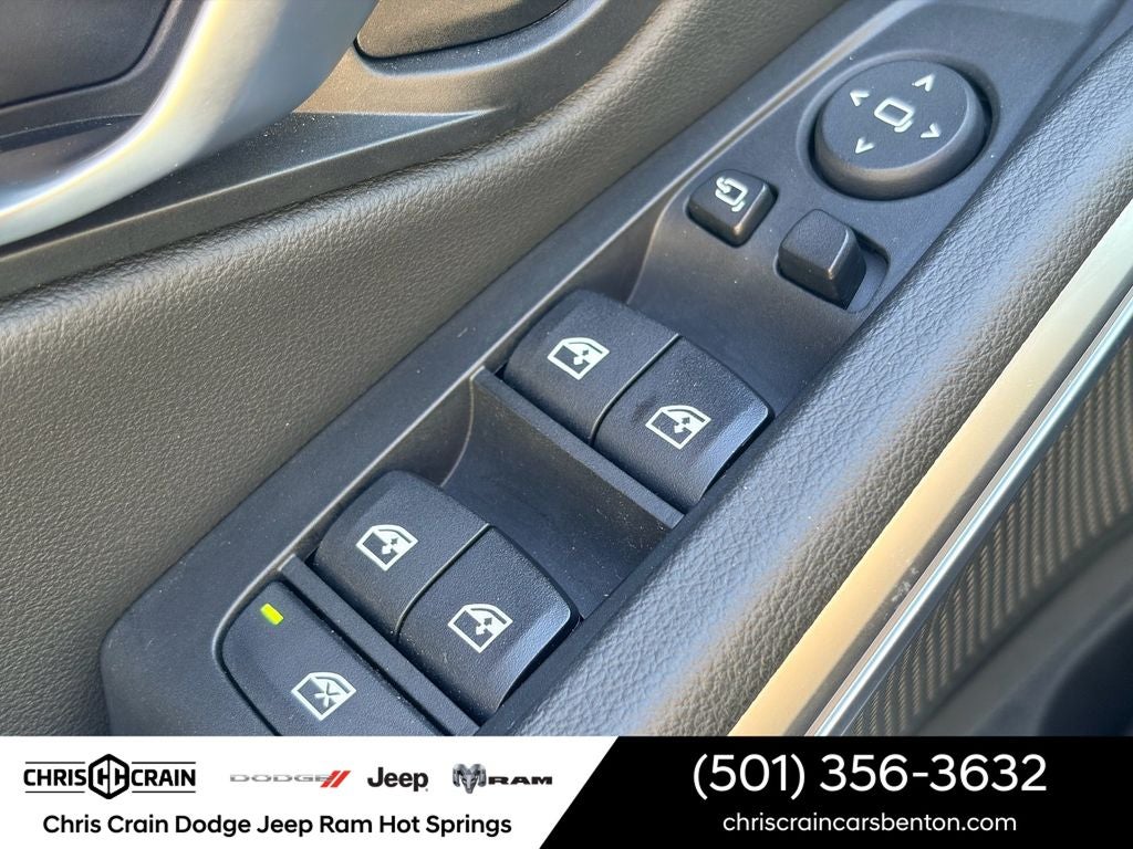 2025 BMW 330i xDrive