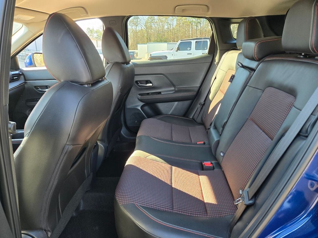 2025 Nissan Kicks SR FWD