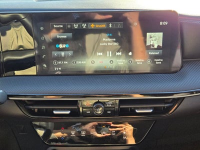 2025 Nissan Kicks SR FWD