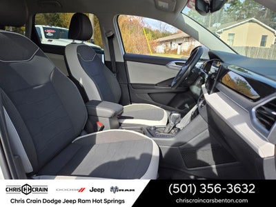 2025 Volkswagen Taos 1.5T SE