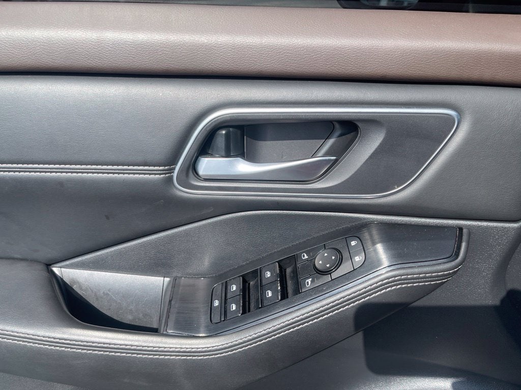 2021 Nissan Rogue SV FWD