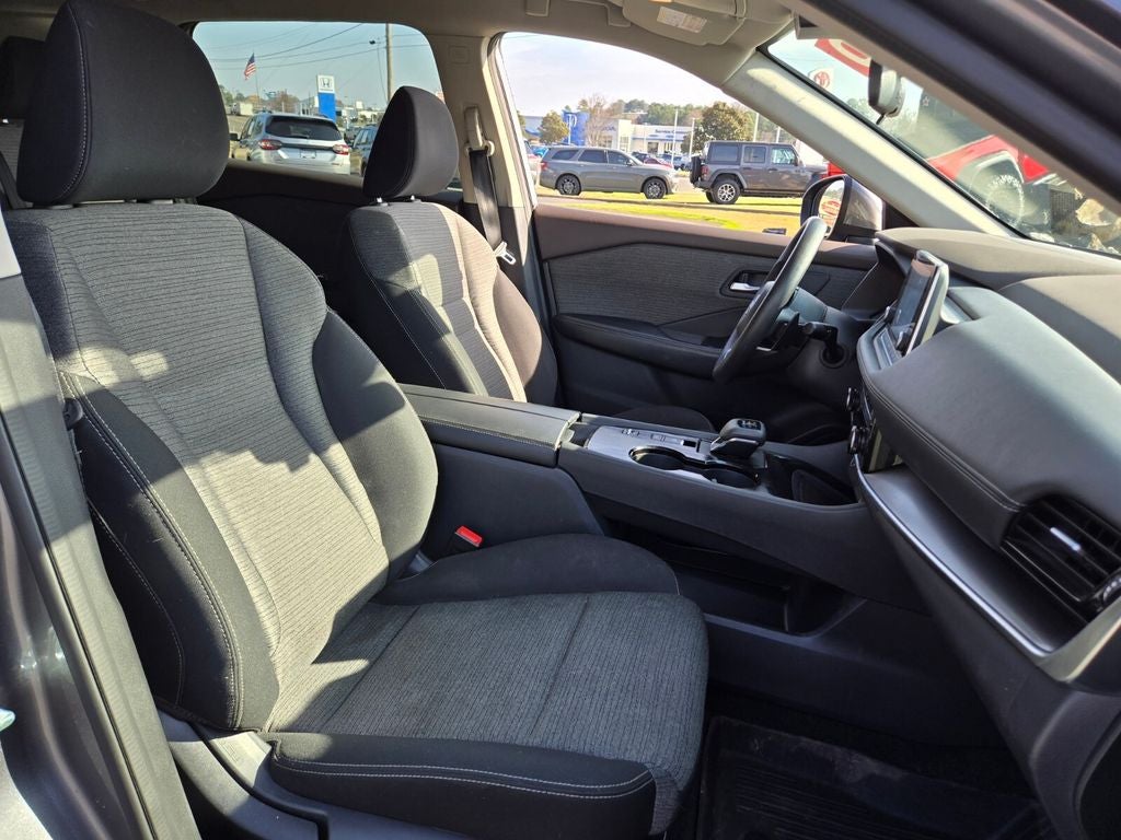 2022 Nissan Rogue SV FWD