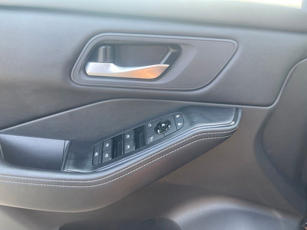 2025 Nissan Rogue SV FWD