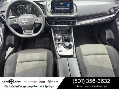 2025 Nissan Rogue SV FWD