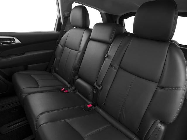 2017 Nissan Pathfinder SL