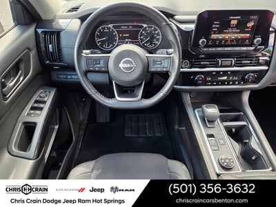 2024 Nissan Pathfinder SV 4WD