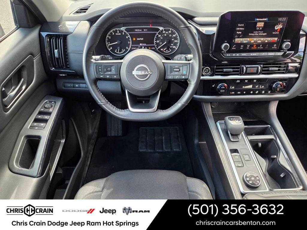 2024 Nissan Pathfinder SV 4WD