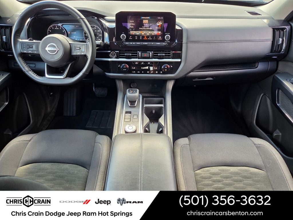 2024 Nissan Pathfinder SV 4WD