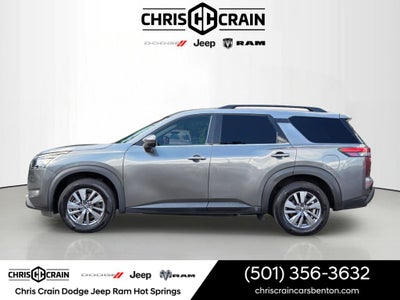 2024 Nissan Pathfinder SV 4WD