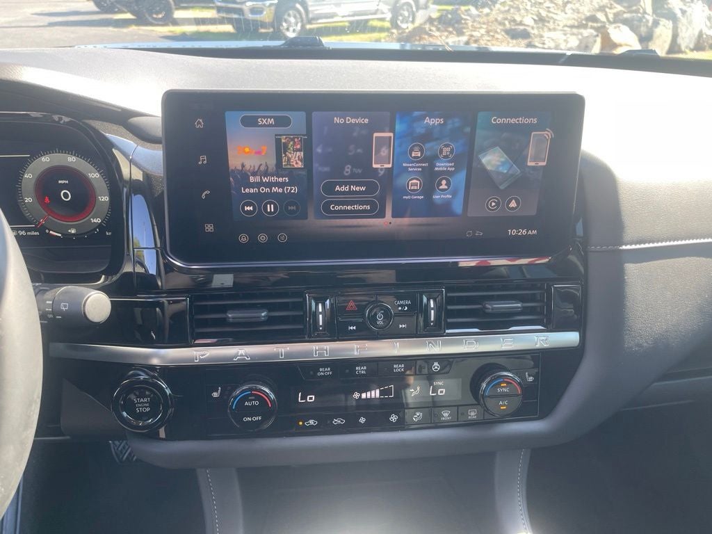 2026 Nissan Pathfinder SL