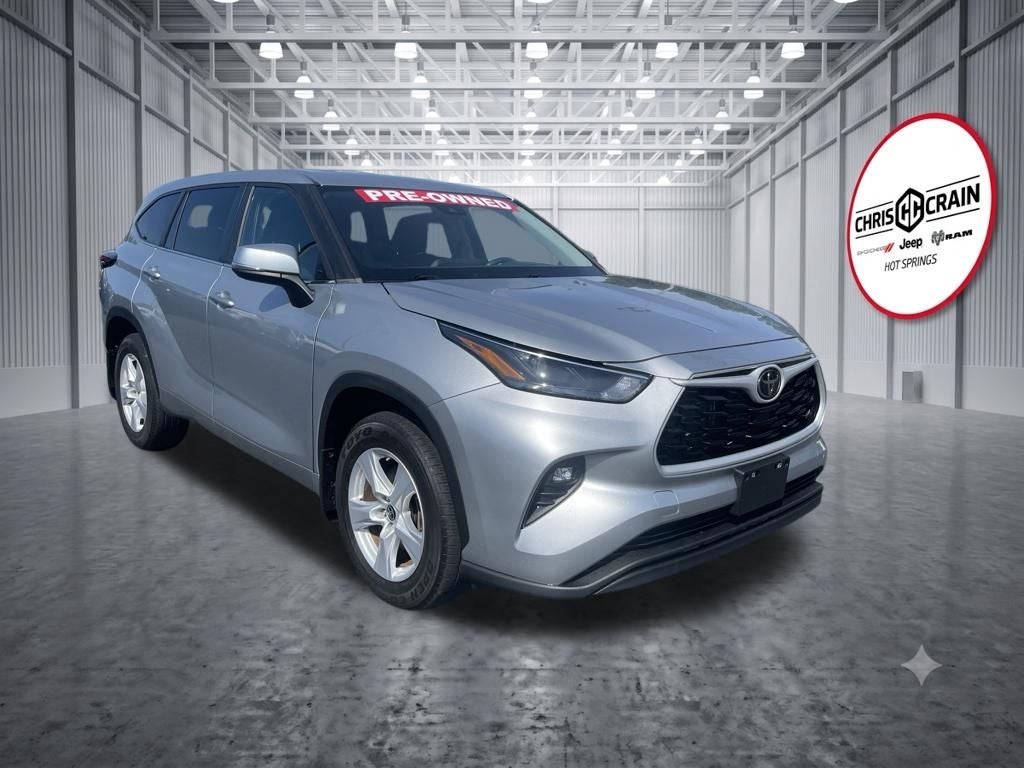 2024 Toyota Highlander LE